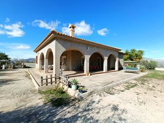 Casa a Hondón de los Frailes