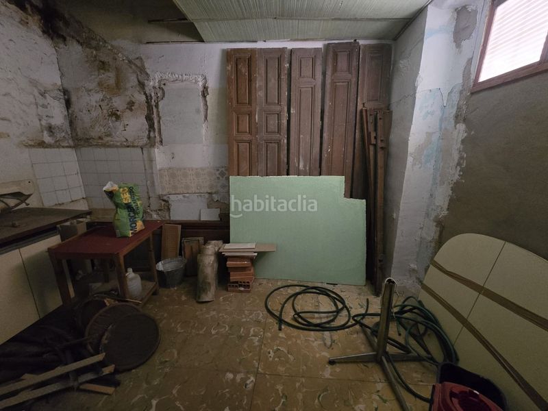 Foto 2f972190-7649-407b-8fc4-8128a7cfe19a. Casa adossada a Sax