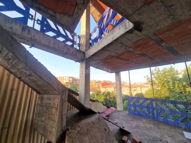 Foto af80bef9-0277-4ff4-8c34-a665dfd18061. Edifici a Centro Ciudad Plasencia