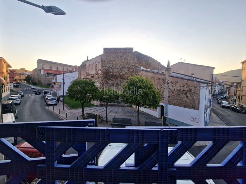 Foto e55c5952-82e0-4126-870e-453af1ce5441. Edifici a Centro Ciudad Plasencia