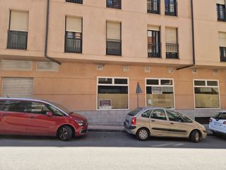 Locale commerciale in Calle Calle Manuel Bermejo,