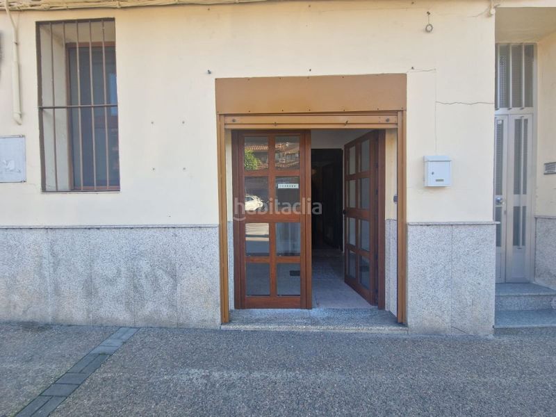 Foto d2e813ca-4953-4343-a26e-a4853f7d6f01. Local comercial a Centro Ciudad Plasencia