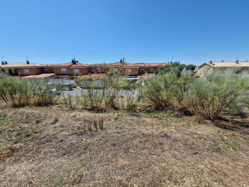 Foto cd8e3347-b8ce-4730-a876-d2997ee20c24. Terreny residencial a Zona Norte - Hospital - Urbanizaciones Plasencia
