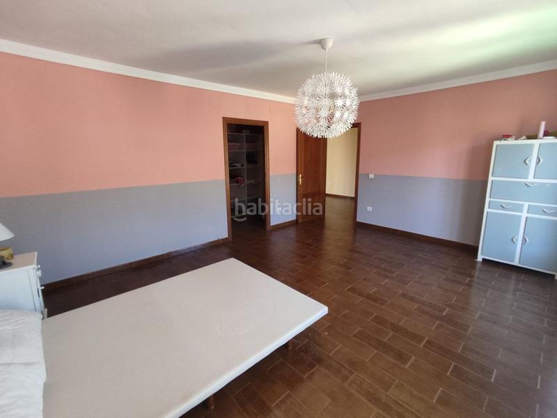 Foto fc6f2153-c800-41f0-a3c9-d6c155235bff. Casa con riscaldamento in Serradilla