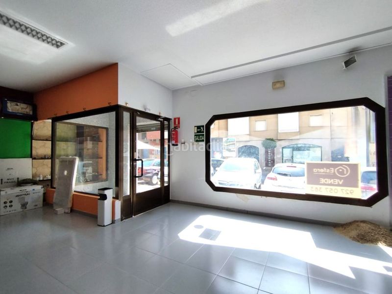 Foto 595d7491-10b2-4f9f-b92f-f69de8511a25. Local comercial a Los Pinos - El Pilar Plasencia