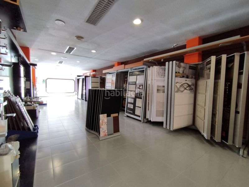 Foto ab249f62-c67a-48b6-9dff-844001420796. Local comercial a Los Pinos - El Pilar Plasencia