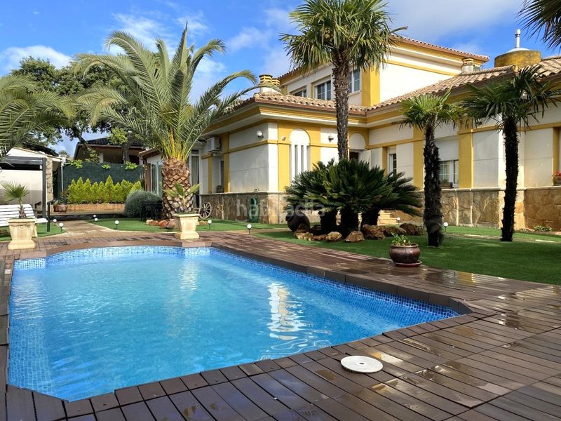 Foto 4cab3c87-b58d-4687-86bf-1a020247486f. Chalet with heating parking in Zona Norte - Hospital - Urbanizaciones Plasencia