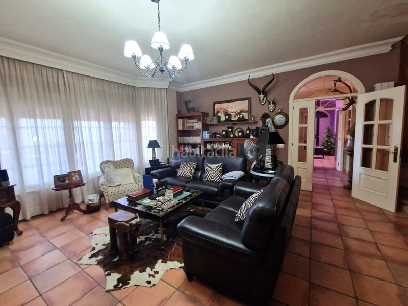 Foto e88d2ad3-e74d-4dab-8b32-2f45bd319901. Chalet with heating parking in Zona Norte - Hospital - Urbanizaciones Plasencia