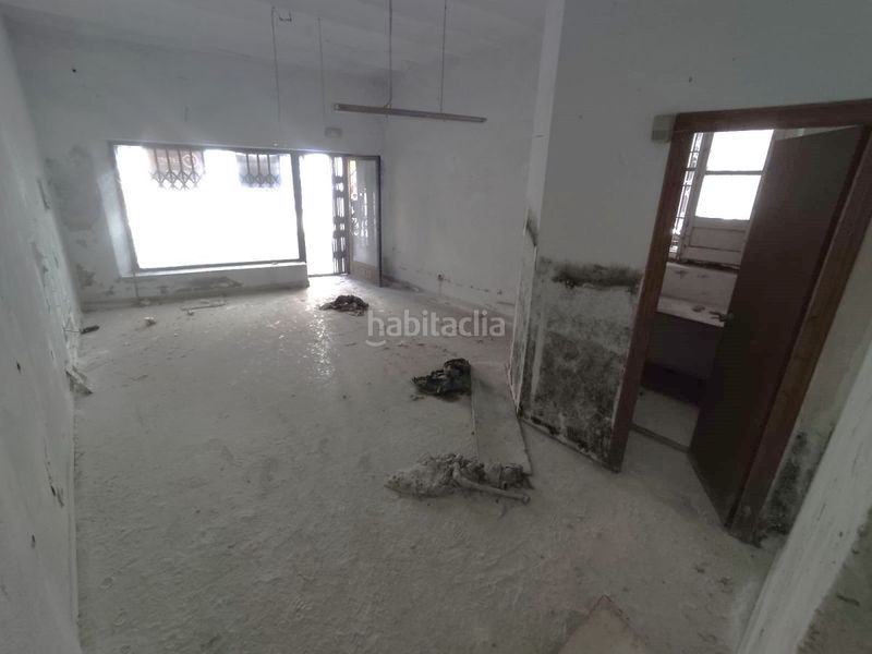 Foto 8b4abf50-1b07-4aa9-922b-7a262f2ee598. Local comercial a Centro Ciudad Plasencia