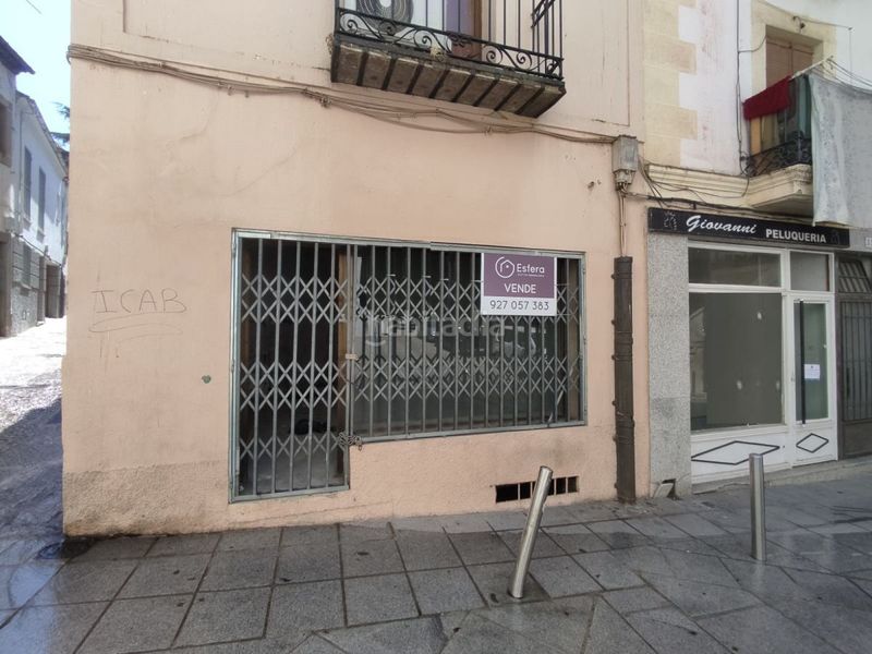 Foto f2924316-6187-4827-8bae-aabf19010a22. Local comercial a Centro Ciudad Plasencia