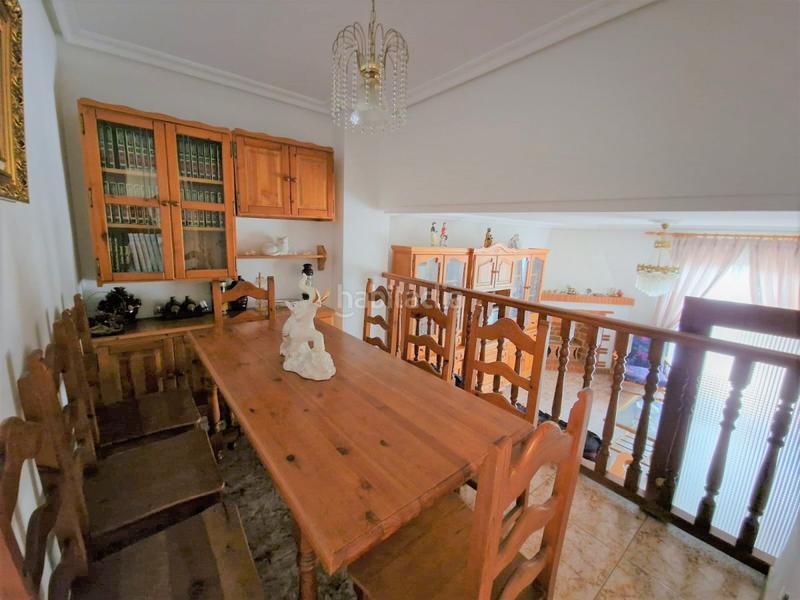 Foto 82d49efe-3e9c-4437-8870-dc7389934bcf. House with parking in Los Pinos - El Pilar Plasencia