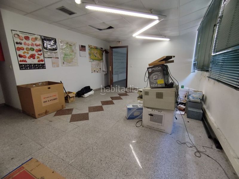 Foto 528651ff-a1ab-448e-9c96-a3d09d3c12c1. Local comercial a Centro Ciudad Plasencia