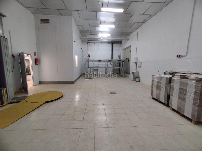 Foto 2226d6c6-4f62-4bf4-bed1-50f07b2b08c2. Nau industrial a Montehermoso