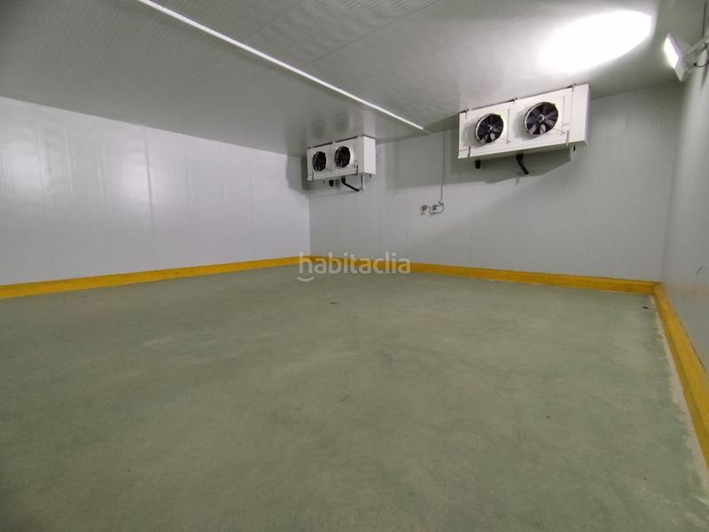 Foto 26f91997-ca3f-4de2-9a6c-25cfe9f8632d. Nau industrial a Montehermoso