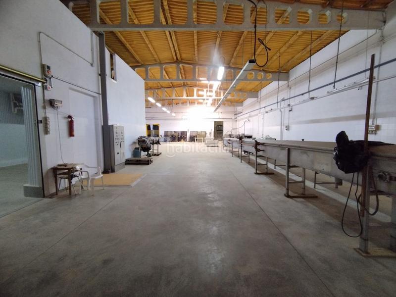 Foto 1c65ab1d-234e-45df-9385-8710bd5929c8. Nave industrial en Montehermoso