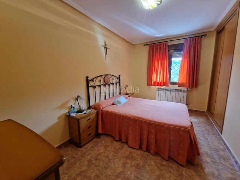 Foto a67e2801-68c3-42e7-a6b8-b4e1b1858a68. Xalet a Zona Sur - Av. De España - San Miguel Plasencia