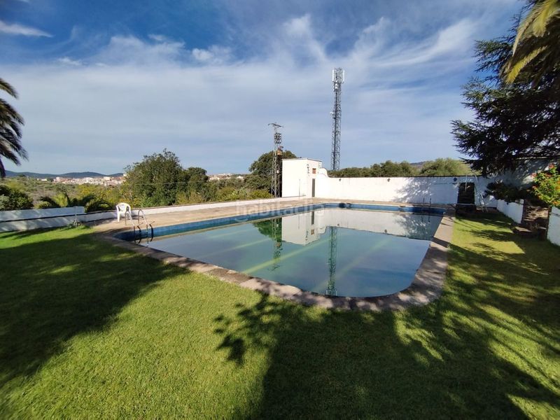 Foto 761de6fc-e5a2-4882-aee3-37d7927c8755. Chalet in Zona Norte - Hospital - Urbanizaciones Plasencia