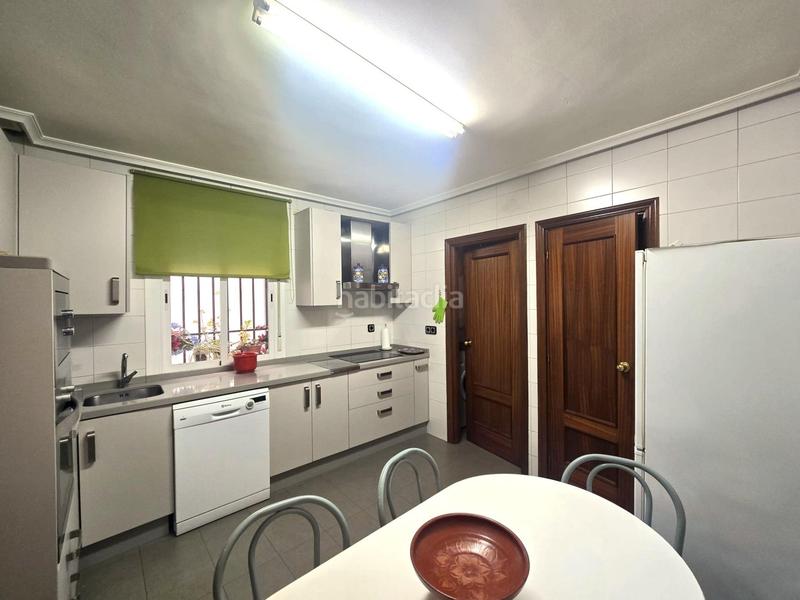 Foto 519d078f-50ac-4382-a8bf-74e60a4cc022. Haus mit heizung parking in Centro Ciudad Plasencia