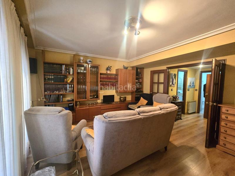 Foto e46aceb3-c418-4e3e-90d9-428d649db17b. Haus mit heizung parking in Centro Ciudad Plasencia