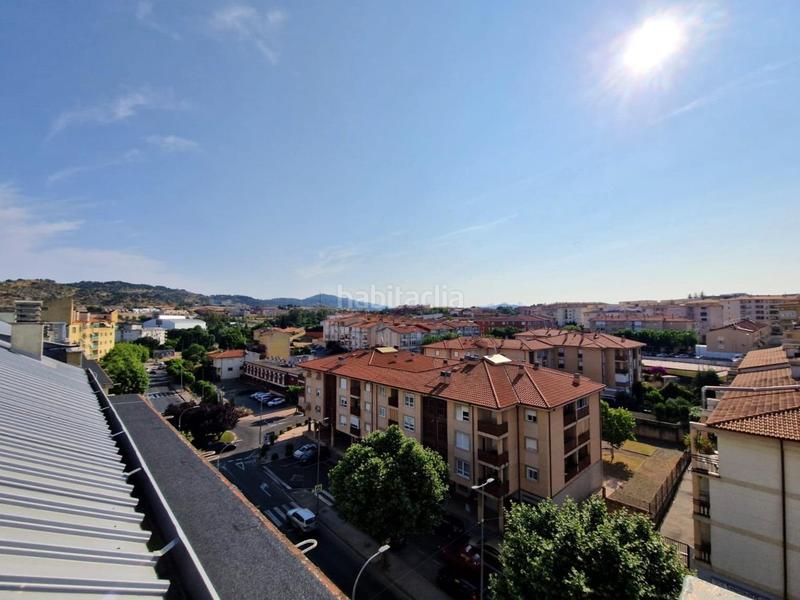 Foto 4e9c5a29-36a9-4fe3-bec3-e5dba151a4ce. Dachwohnung mit heizung parking in Los Pinos - El Pilar Plasencia