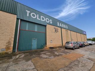 Bâtiment à usage industriel  Trujillo. Espaciosa nave en venta en plasencia  excelente ubicación comerc