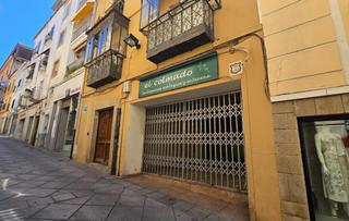 Local commercial  Calle rey. Local en venta en el centro de plasencia