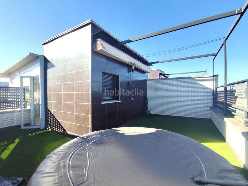 Foto 1c8c1b94-6fed-472b-a1fd-b4fb9941421d. Casa adossada amb calefacció aparcament a Los Pinos - El Pilar Plasencia