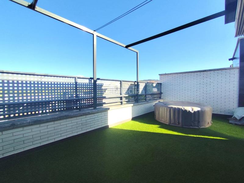 Foto 3ddbdc11-7b26-40b5-8f25-371a3953b989. Casa adossada amb calefacció aparcament a Los Pinos - El Pilar Plasencia