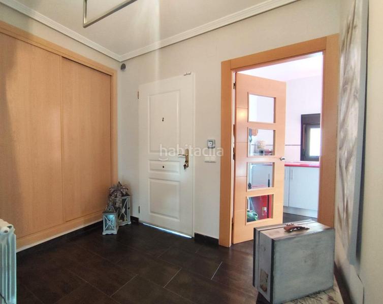 Foto ad3d7297-7b0e-4fe3-9a68-10daaf869056. Casa adossada amb calefacció aparcament a Los Pinos - El Pilar Plasencia