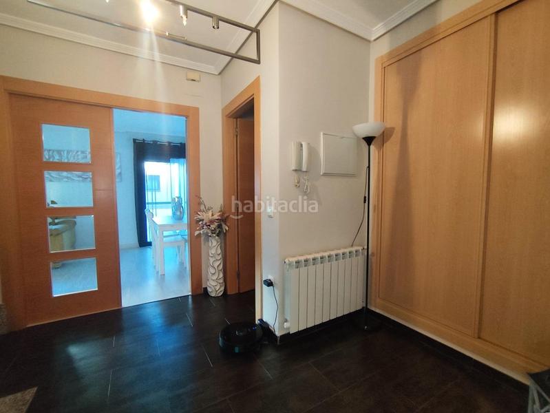 Foto f5f39c66-eaaa-4563-8dc3-7638146997f6. Casa adossada amb calefacció aparcament a Los Pinos - El Pilar Plasencia