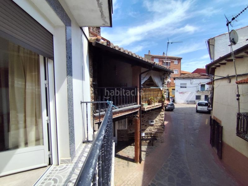 Foto 9d0324a5-1ef2-4f72-b438-f41fb28606b0. Casa adossada amb calefacció aparcament a Casar de Palomero