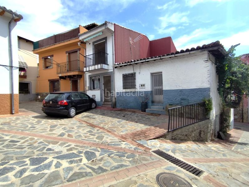 Foto ca89d77c-17e8-4ef4-bcaa-d0c59220cd87. Casa adossada amb calefacció aparcament a Casar de Palomero