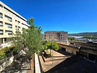 Pis  Plaza josé morales pascual. Amplio piso en venta en plasencia