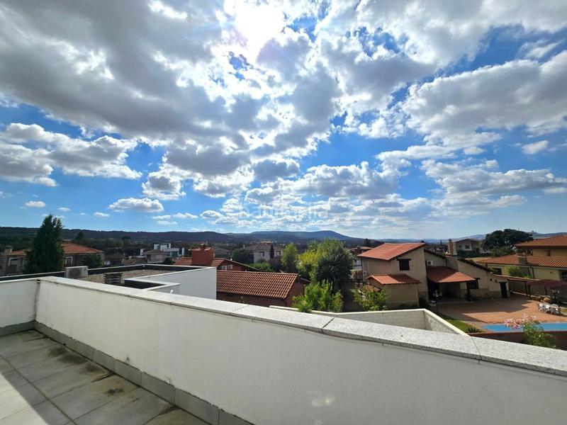 Foto a20fbdf7-dc24-46ec-b0cc-cecc9b8cb7a6. Casa con riscaldamento parcheggio in Zona Norte - Hospital - Urbanizaciones Plasencia