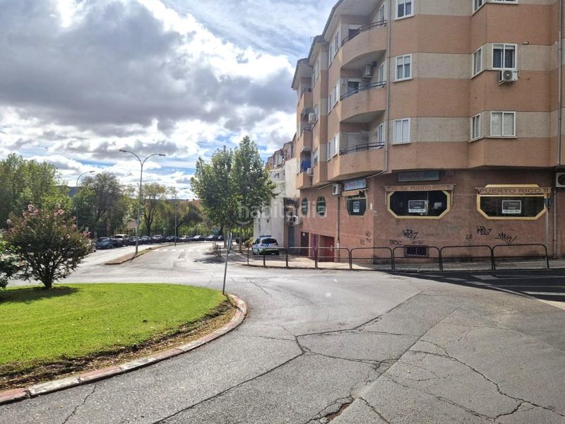 Foto c1859403-7b8d-4173-b997-e9b9db158f3f. Locale commerciale in Los Pinos - El Pilar Plasencia