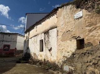 Casa  Calle murillo. Casa a reformar a la venta en madroñera