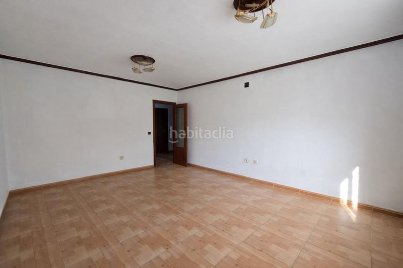Foto 6b54be6f-f97c-4d54-95d0-fb2032482ff7. Casa amb aparcament a Malpartida de Plasencia