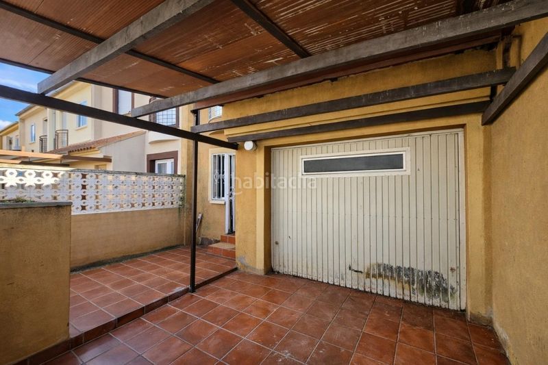 Foto a136a3ea-cccb-4f38-beb4-e4a049113043. Casa amb aparcament a Malpartida de Plasencia