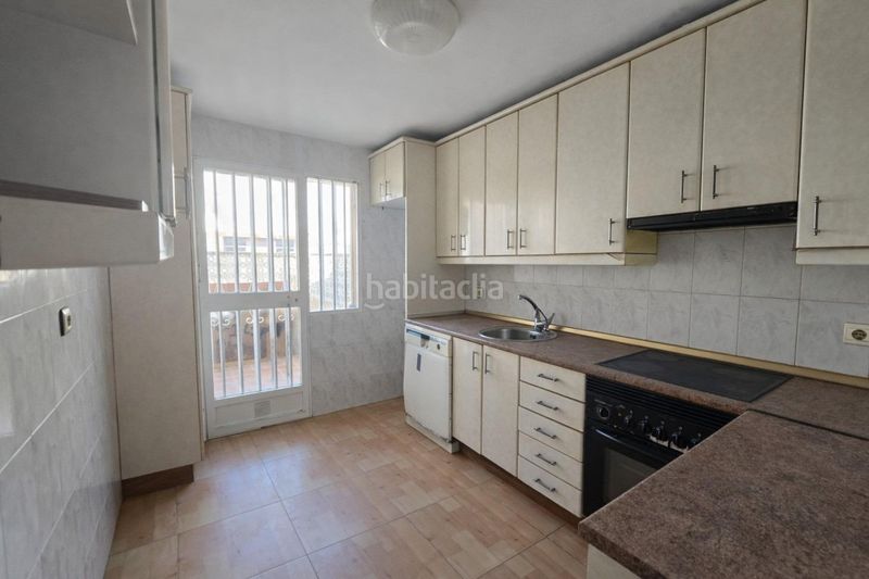 Foto e600e149-75ad-4a4e-bda8-52647a9cc142. Casa amb aparcament a Malpartida de Plasencia