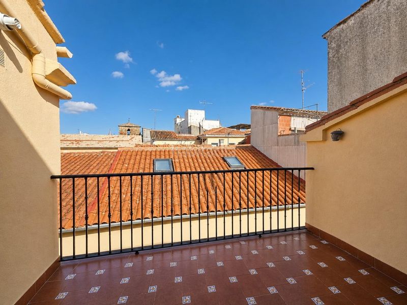 Foto abb346ff-5c1a-4a49-a60b-0e5e59376e1a. Àtic amb calefacció aparcament a Centro Ciudad Plasencia