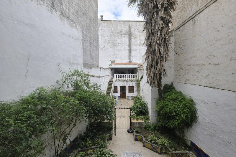 Foto 523ffb05-89b0-4da1-b146-ab29e9f67951. Edificio in Centro Ciudad Plasencia