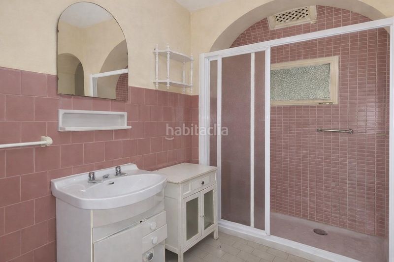 Foto be5ca3e6-20d9-4a58-901f-35d50a7da42e. Edificio in Centro Ciudad Plasencia