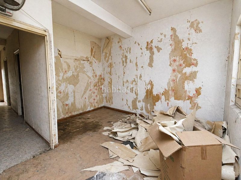 Foto bf762e16-7d12-41ff-88be-b3780fd75214. Edifici a Centro Ciudad Plasencia