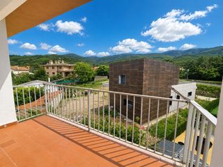 Appartement  Calle puente blanco. Amplia vivienda en venta en hervás