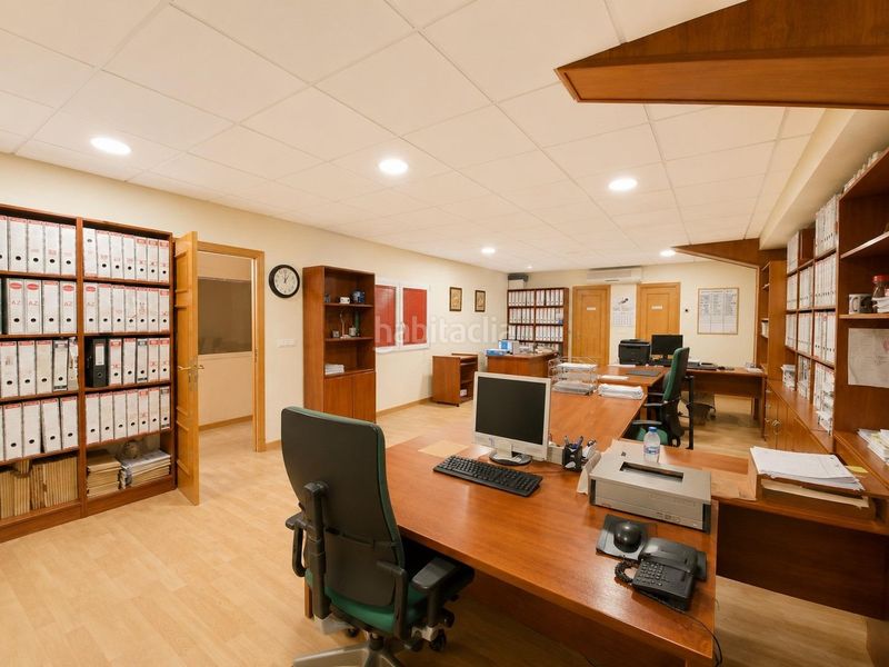 Foto fccb42fb-7325-4610-b576-d2164325fc7a. Nau industrial a Zona Sur - Av. De España - San Miguel Plasencia