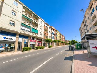 Pis  Avenida la salle. Piso con gran potencial de inversión junto a la universidad de p