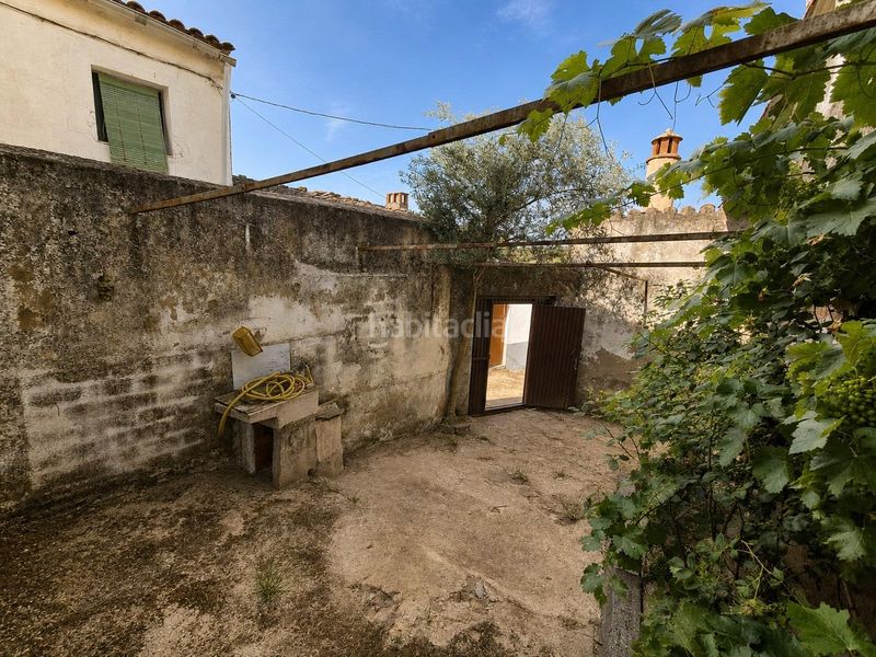 Foto 0b8d1d6b-025d-4dab-8717-57dfa3bd11c7. Casa amb calefacció a Casas de Millán