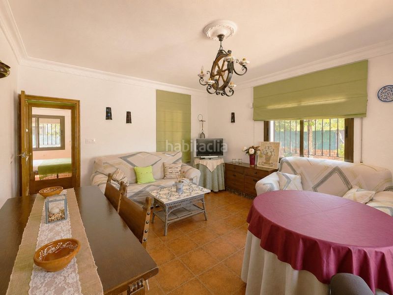 Foto 421a5439-df52-4f1a-9bc7-ba05175a402f. Casa amb aparcament piscina a Casas del Castañar