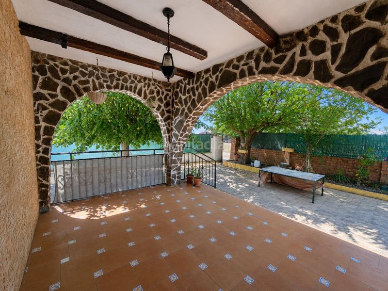 Foto 9029d630-3676-42fc-b4a0-c50a00e9b43d. Casa amb aparcament piscina a Casas del Castañar