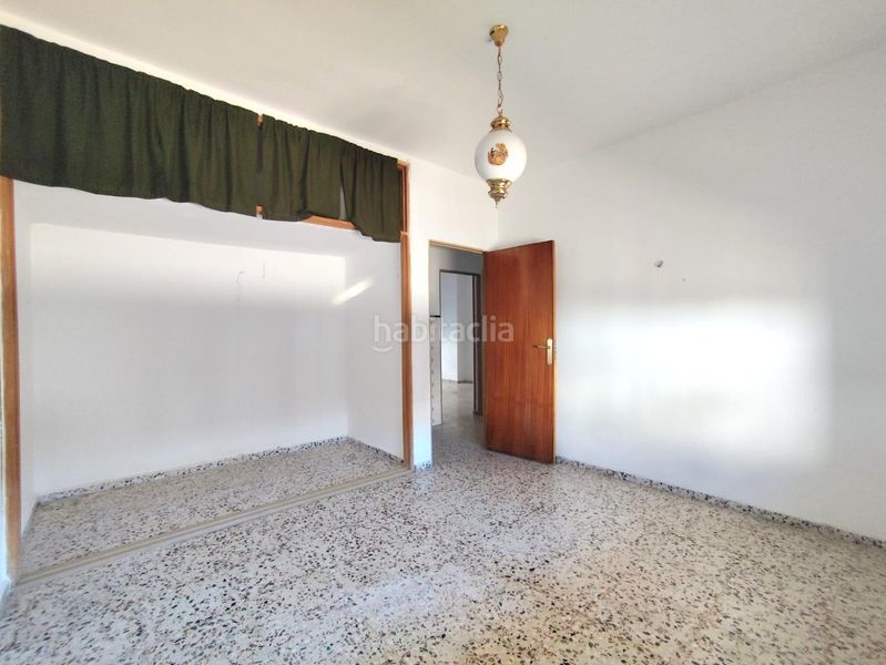 Foto 7525a68f-b838-4664-8e1d-bfcc0eaeb779. Casa amb calefacció aparcament a Serradilla
